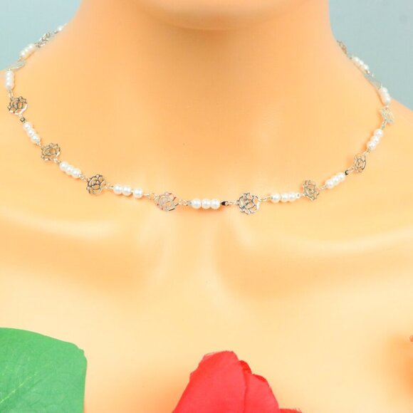 Delicate & Contemporary Necklace Chain, A Lovely Choice for Women, EVCH1744 - Picture 6 of 10